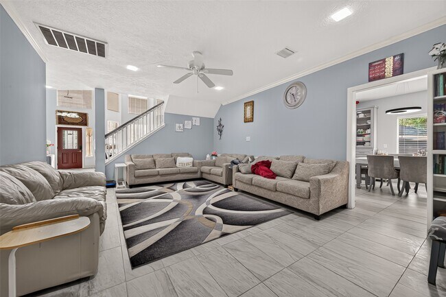 Building Photo - 11930 Matagorda Ln
