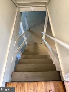 Building Photo - 139 Maple Ave