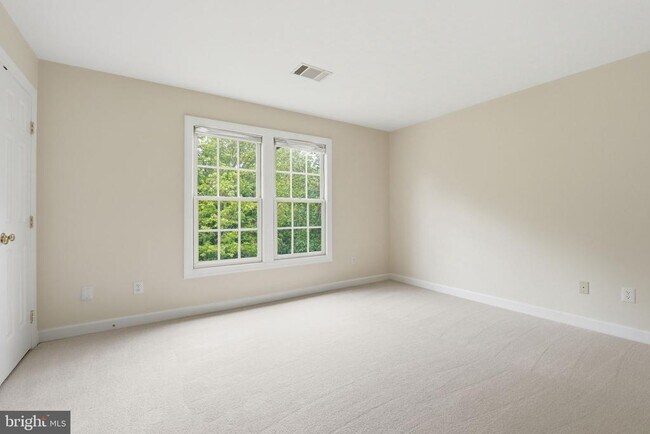 Building Photo - 1414 Hague Dr SW