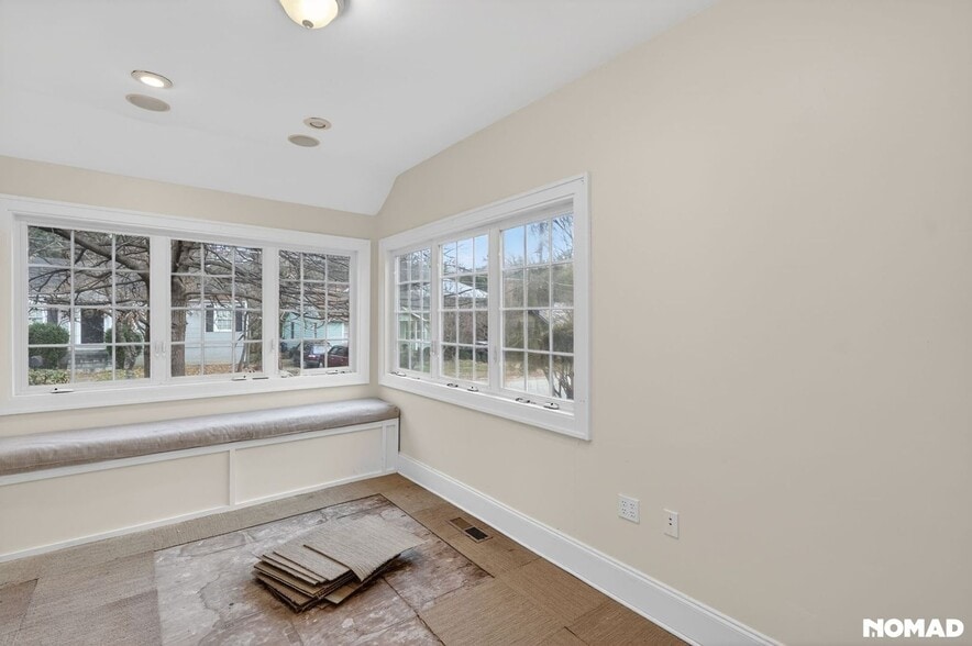 Building Photo - 758 Antone St NW