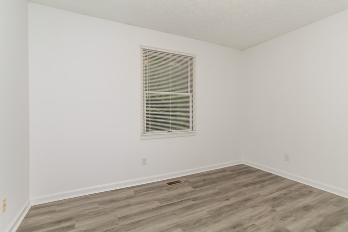 Building Photo - 273 Lindy Ave