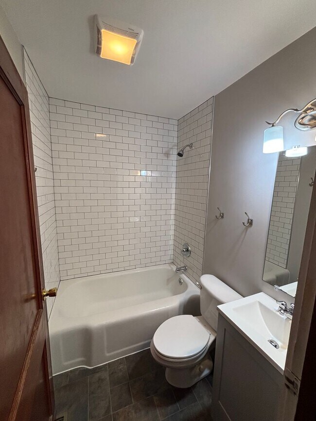 Building Photo - Newly Renovated and Accepting Section 8!!!