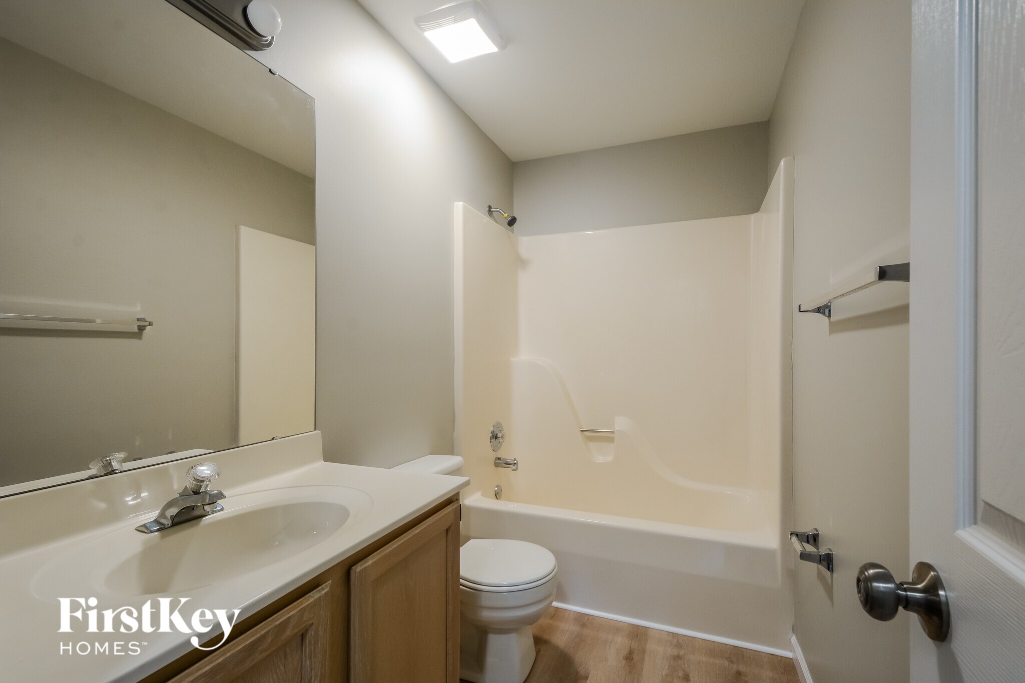 Building Photo - 16706 Babler View Dr