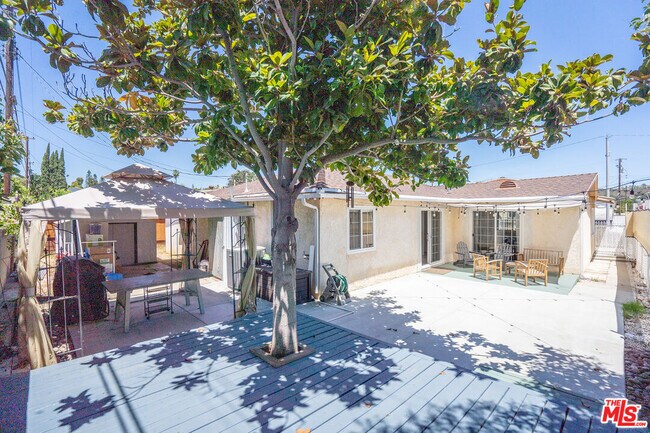 Building Photo - 14509 Ermita Ave