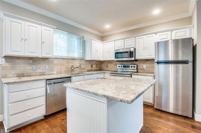 Building Photo - 811 Kidd Springs Dr