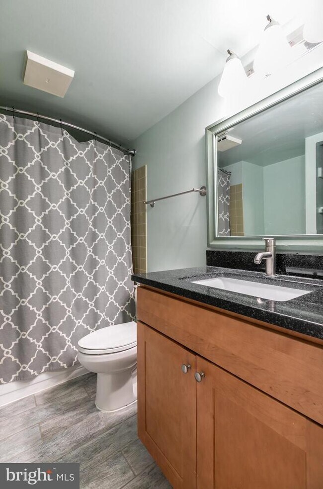 Building Photo - 7802 Dassett Ct