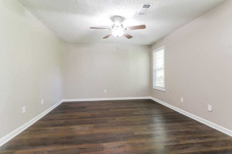Building Photo - 4927 Warners Trail