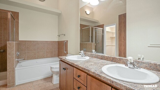 Building Photo - Charming 3BR Townhome in Colorado Springs
