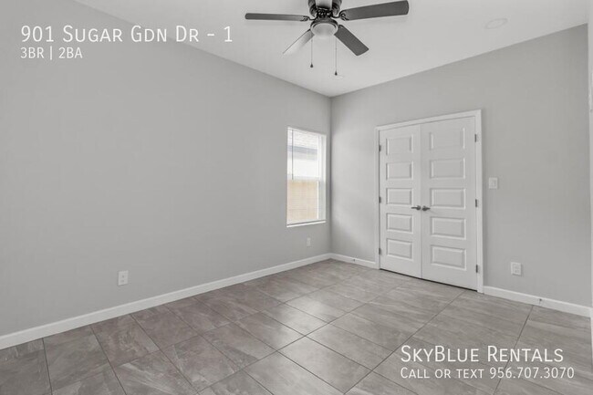 Building Photo - 901 Sugar Gdn Dr