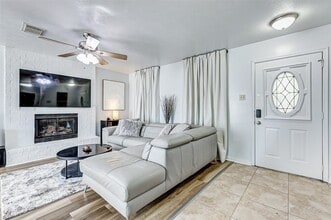 Building Photo - 92 N Deerfoot Cir