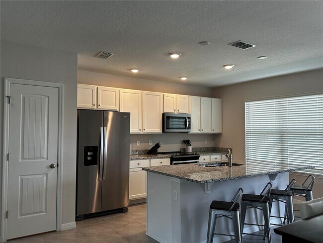 Building Photo - 10030 Salt Pt Dr