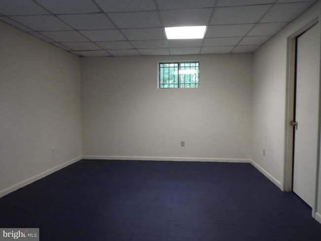 Building Photo - 5501 Rollins Ln