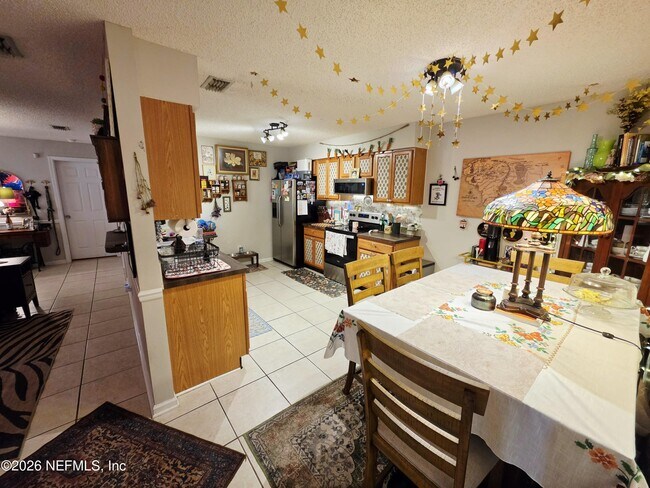 Building Photo - 5671 Ellis Trace Dr