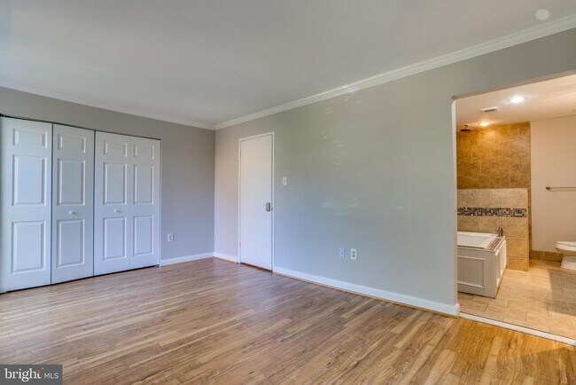 Building Photo - 4405 Elan Ct