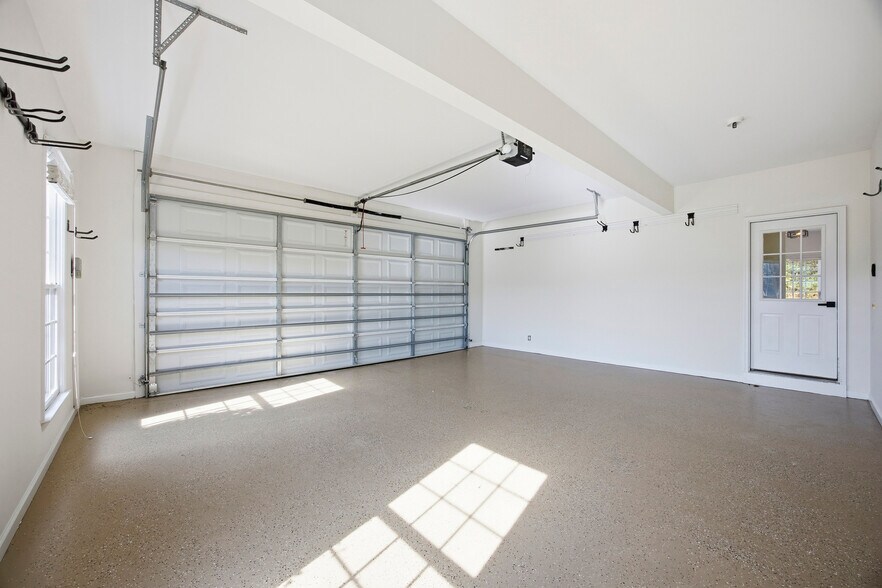 Building Photo - 5208 Hampton Mill Dr