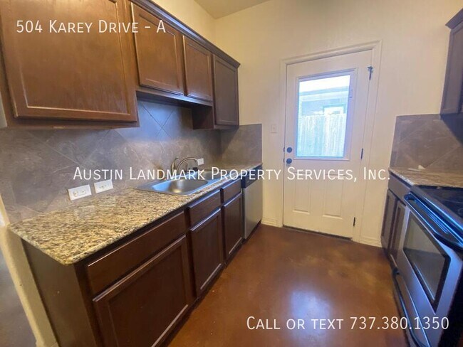 Building Photo - 504 Karey Dr