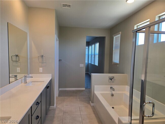 Building Photo - 8242 Skye Territory St