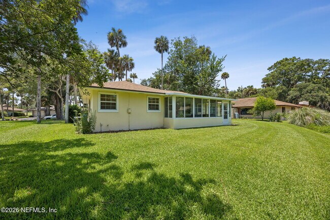 Building Photo - 599 Alhambra Ln N