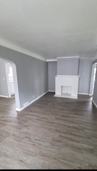 Building Photo - 2428 Norbert St
