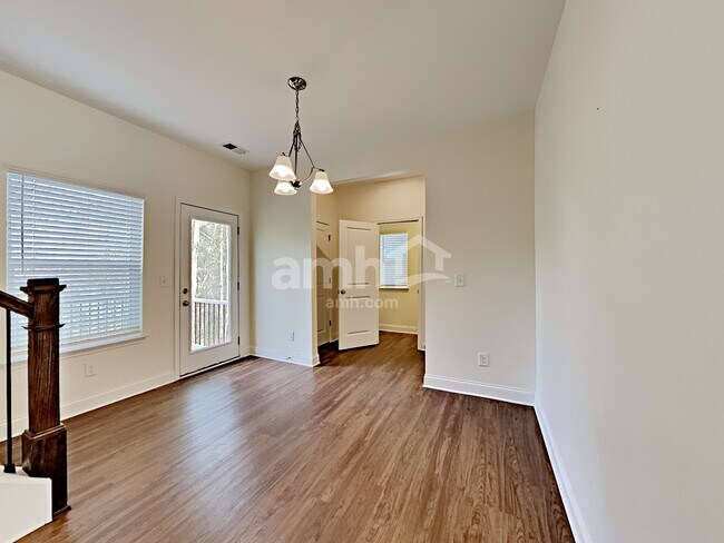 Building Photo - 103 Caitlin Ct