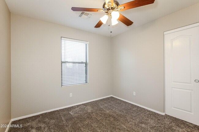 Building Photo - 17159 N 184th Dr