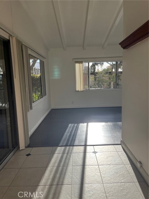 Building Photo - 3300 Seaview Ave