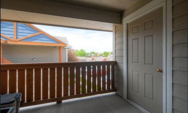 Building Photo - 1288 Lake Circle - 12E