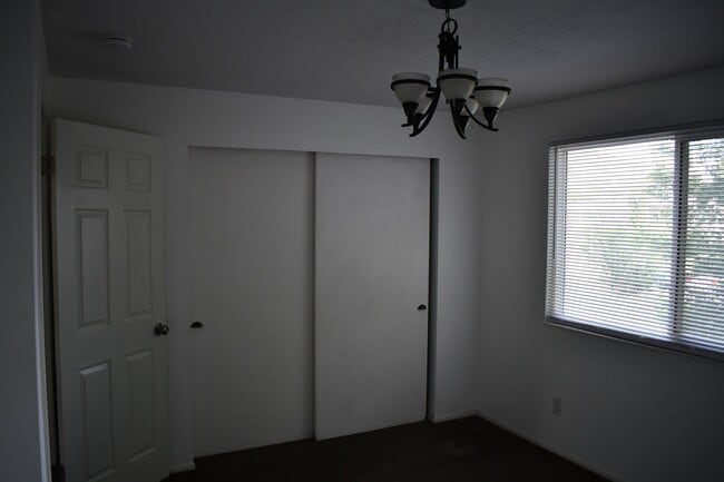Building Photo - 563 E Hilo St