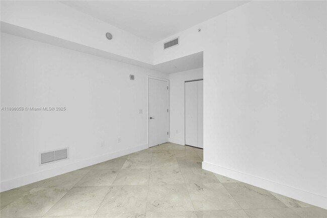 Building Photo - 3131 NE 188th St