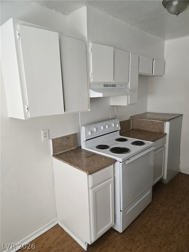 Building Photo - 708 Jackson Ave