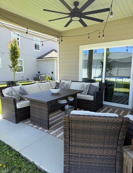 Building Photo - 290 Granite Ave