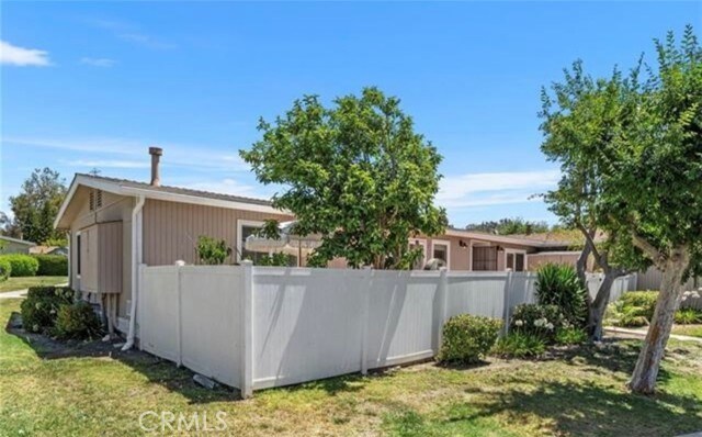 Building Photo - 25786 Via Lomas