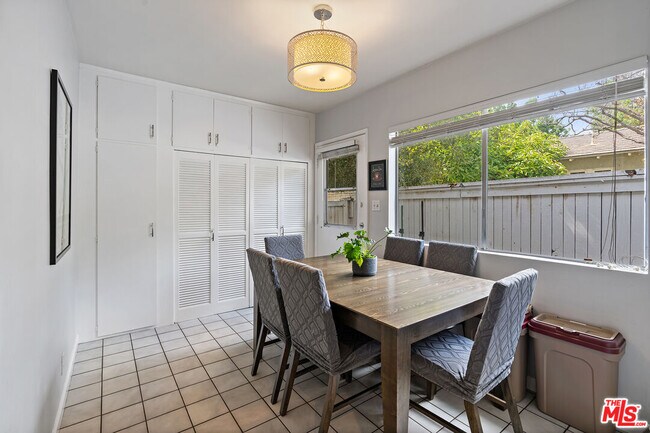 Building Photo - 12237 Hesby St