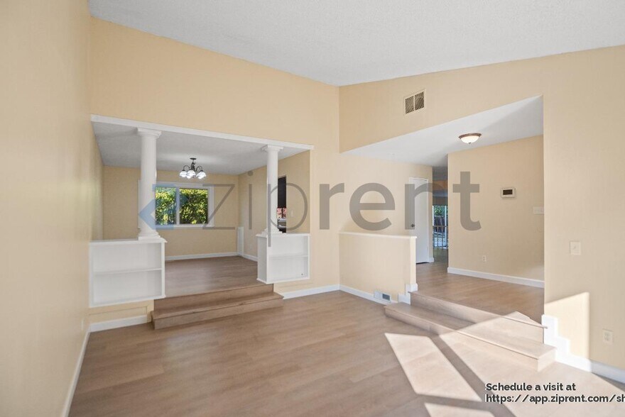 Building Photo - 15 Malibu Ct