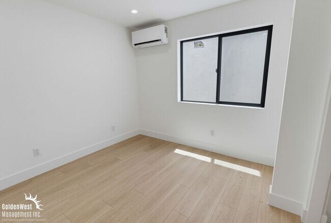 Building Photo - Newly Built Studio Apartment with Modern Kitchen & Stylish Finishes in San Diego!