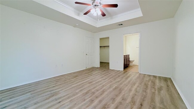 Building Photo - 5713 Nelson Oaks Dr
