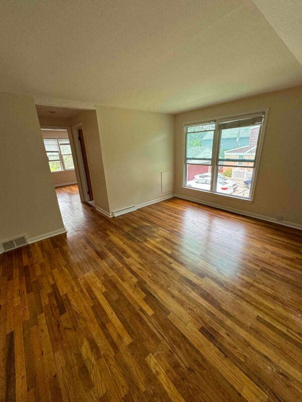 Building Photo - 15627 Portis St