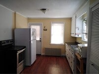 Building Photo - 5 Pomeroy Pl