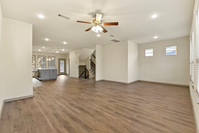 Building Photo - 2123 Sequoia Woods Dr