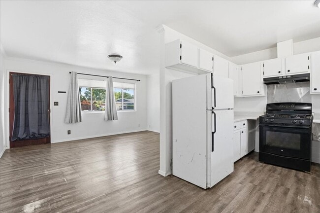 Building Photo - 7462-7462 21st Street