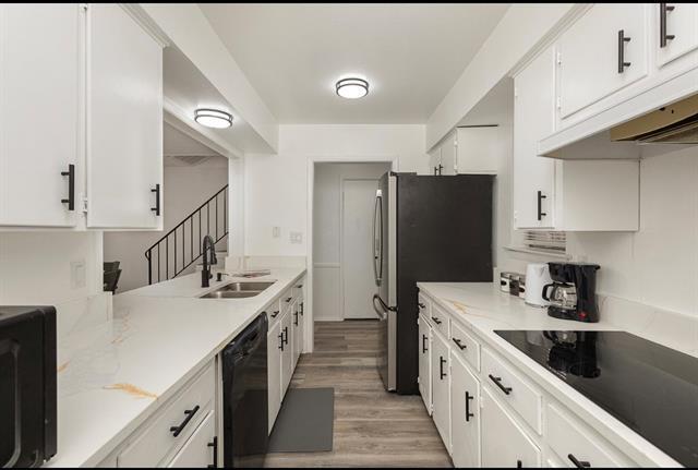 Building Photo - 2135 Fleur De Lis Ct