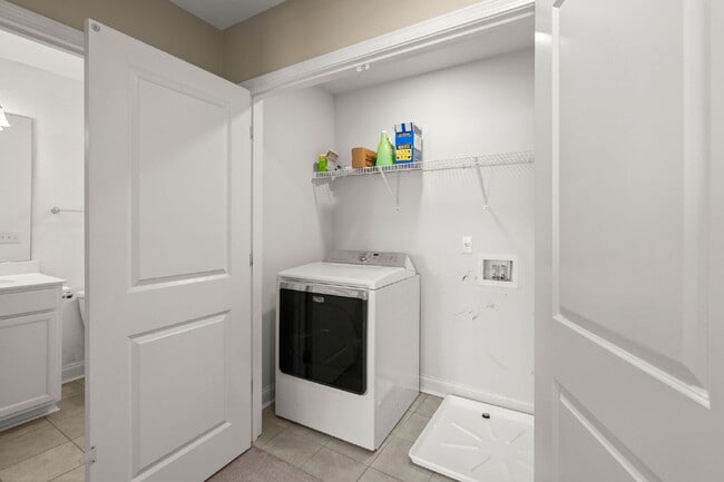 Building Photo - 407 Stoneleigh Ln