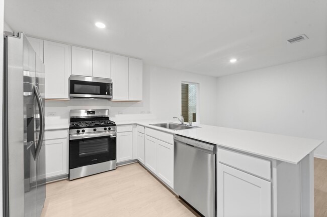 Building Photo - 25373 Carnation Ct