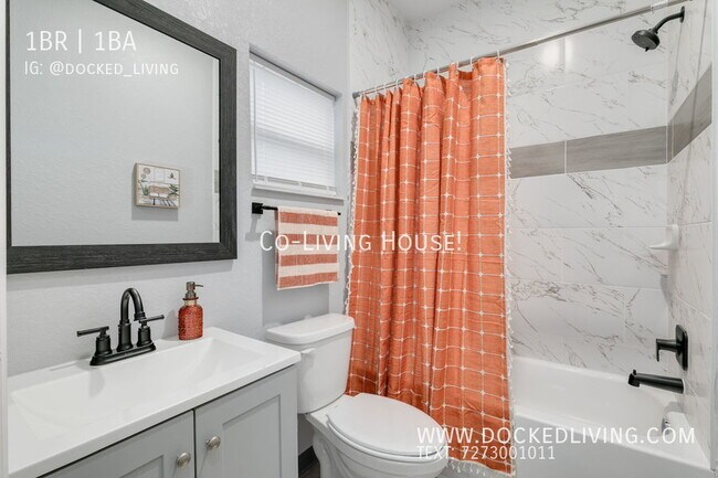 Building Photo - Affordable Unit with Private Bathroom