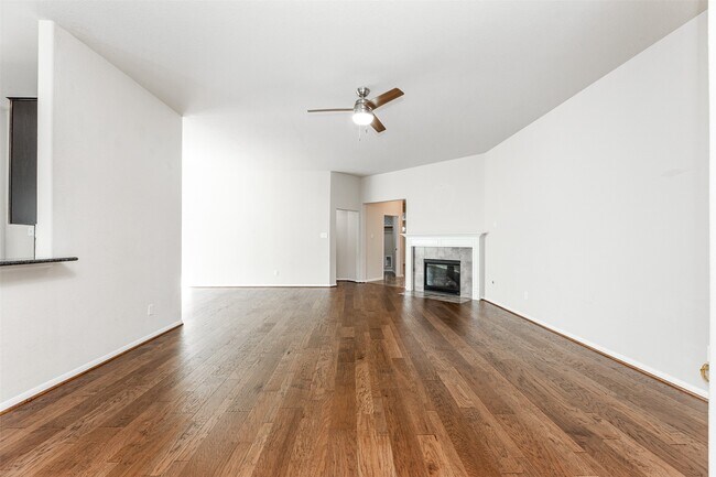 Building Photo - 18811 Calla Spring Dr