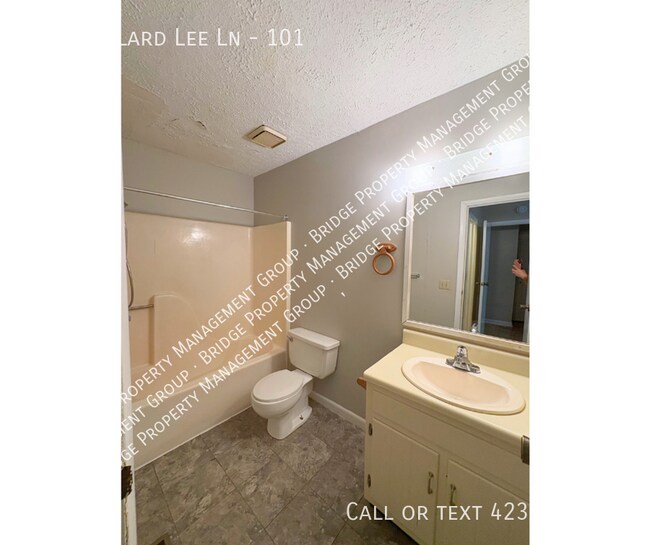 Building Photo - 8881 Millard Lee Ln