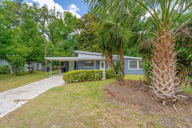 Building Photo - 8043 Joffre Dr