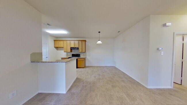 Building Photo - 627 Luther Dr