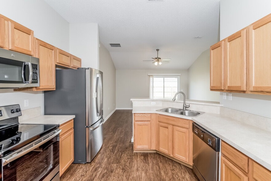 Building Photo - 1436 Seawolf Trail N