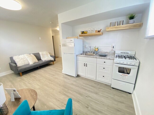 Primary Photo - Highland Park Apartments | Studio